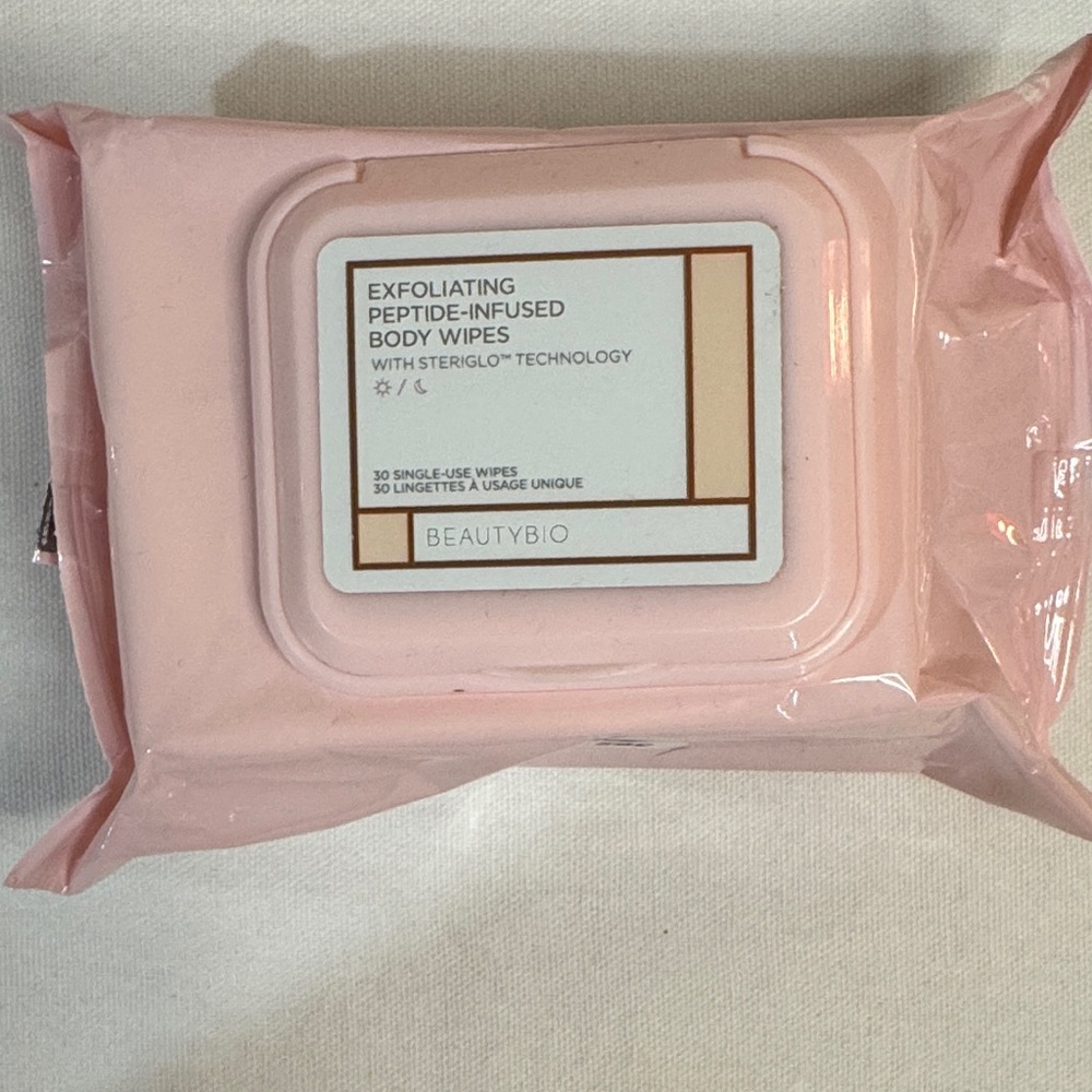 BeautyBio Exfoliating Peptide-Infused Body Wipes - Pink